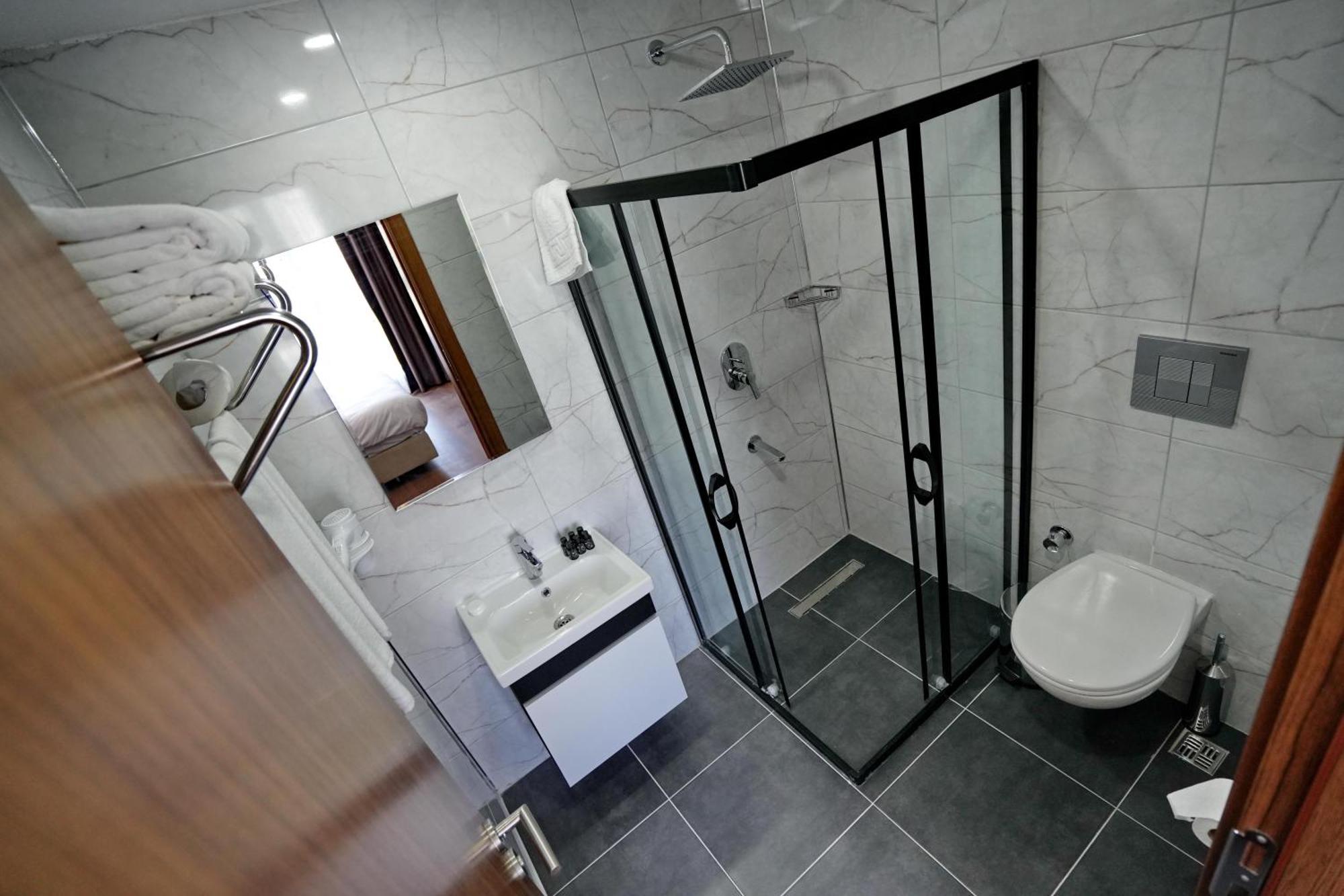 Shelton Airport Hotel Arnavutkoy Dış mekan fotoğraf